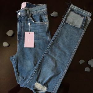 High Waisted Distressed Jeans